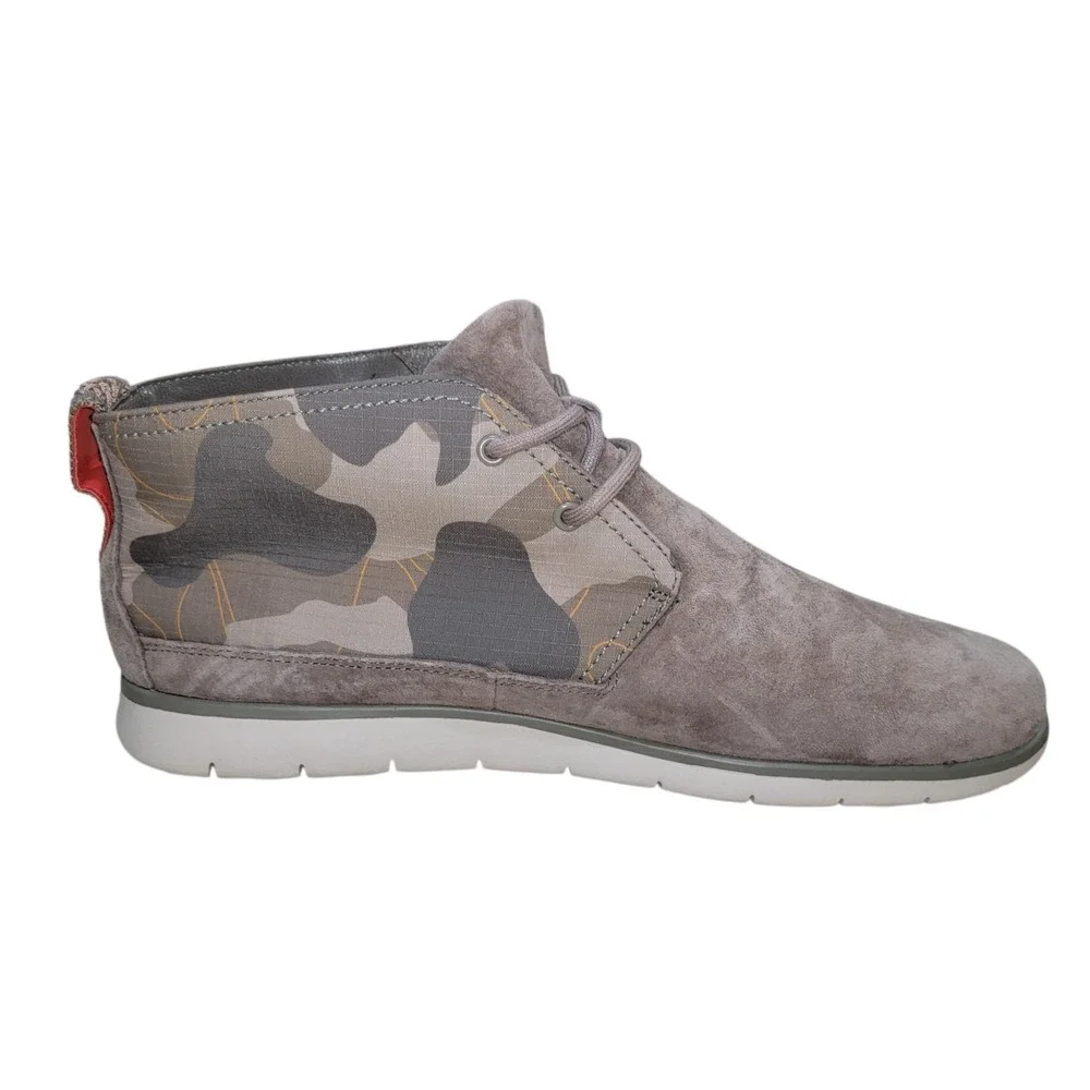 UGG Men's Freamon Camo Suede Chukka Boots Size 11 Camouflage Lace Up Ankle Shoes
